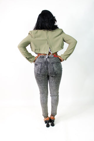 Debut | Peek-A-Boo "Expandable" Rear Zipper Jeans